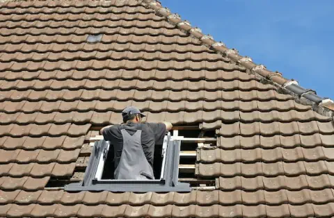 Pose de velux - Saint-Maclou
